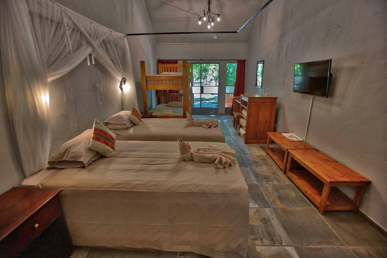 Island Safari Lodge Maun Ngoại thất bức ảnh